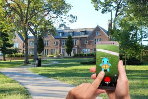 Virtuelle Schnitzeljagd mit GPS basierter Augmented Reality